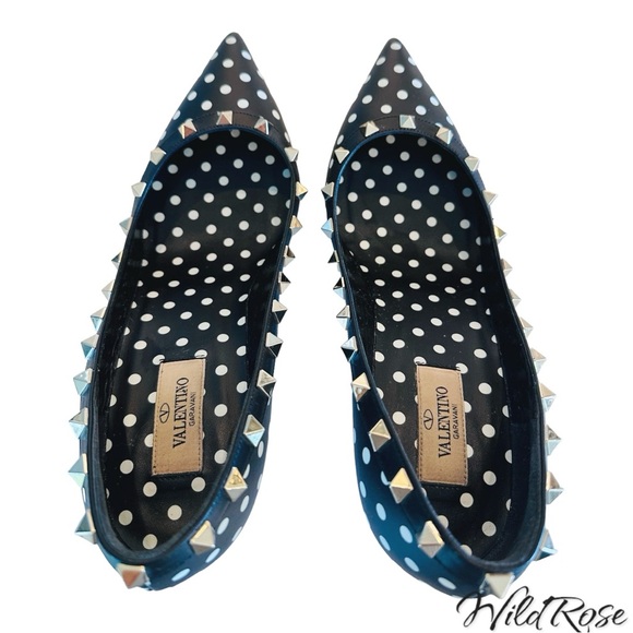 VALENTINO GARAVANI BLACK & WHITE POLKADOT ROCKSTUD POINTY TOE HEELS SZ 40 - Picture 8 of 17